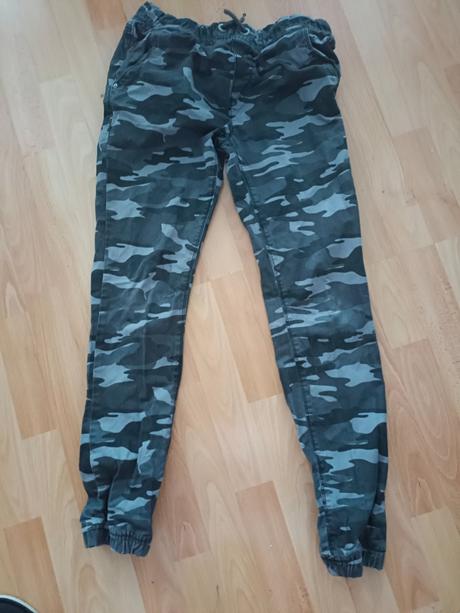 Maskáčové kalhoty, c&a,164