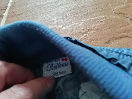 Nádherné lehké plátaky nové 4-5 let, 104