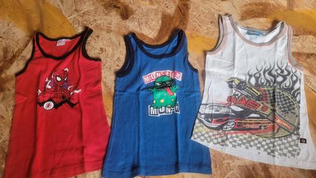 Kšiltovky a tílka, 122–134