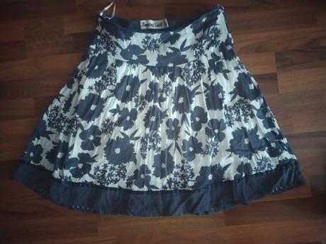 Sukně s květy, timeout,36