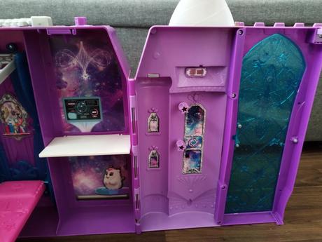 Barbie hvězdný zámek, 