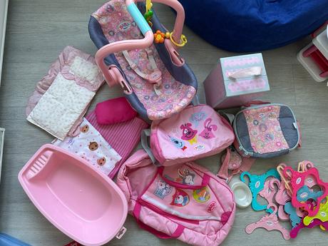 Zapf baby born autosedačka a další doplňky, 