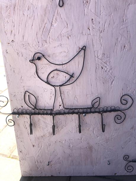 Věšáček- ptáček, 