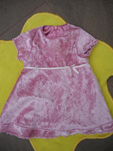 Sametové šaty, george,74