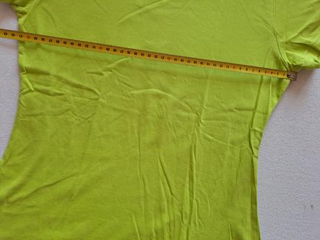 Tričko dívčí, vel. s, s