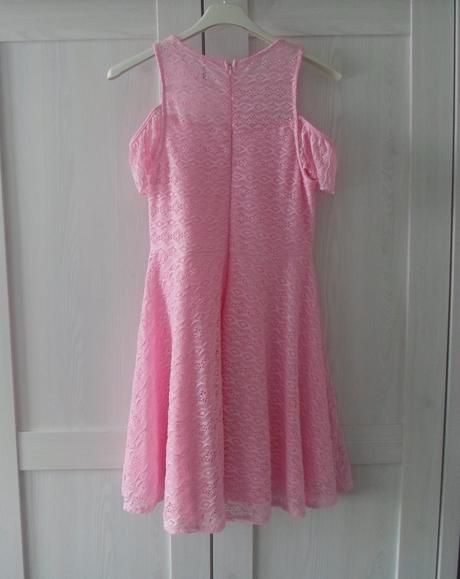 Růžové krajkové šaty šatičky, 158
