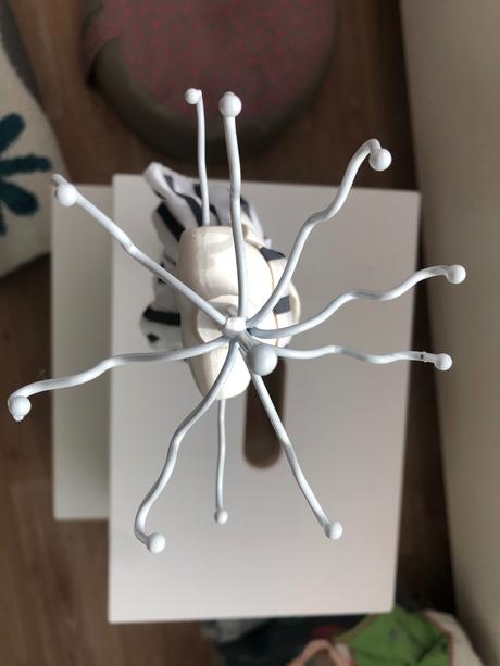 Stojanek na sperky - figura, 