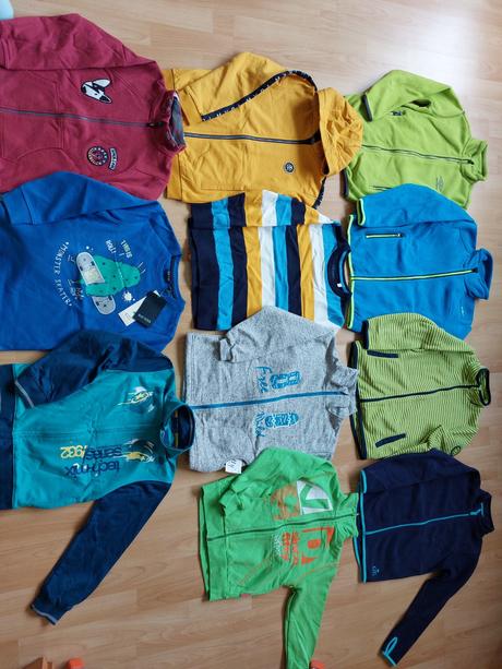 Bavlněná, fleecová mikina, vel. 122-128, umbro,128