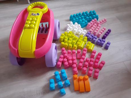 Kostky mega blocks se sběračem vozíkem 83ks, 