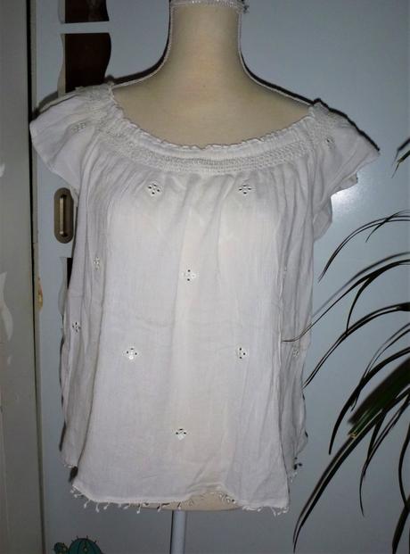 Bílá triko-halenka na vel.l, american eagle,l