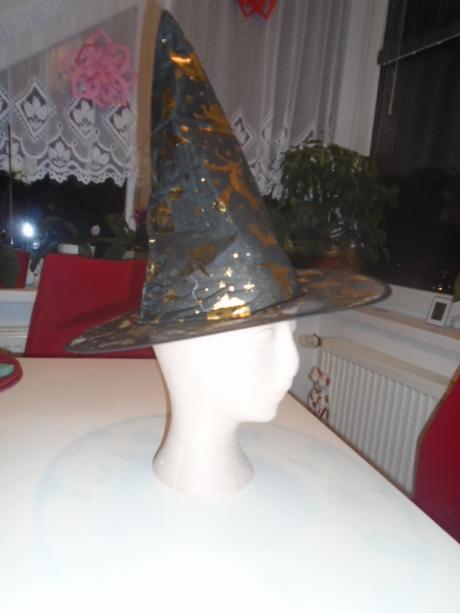 Klobouk čarodějnice haloween,