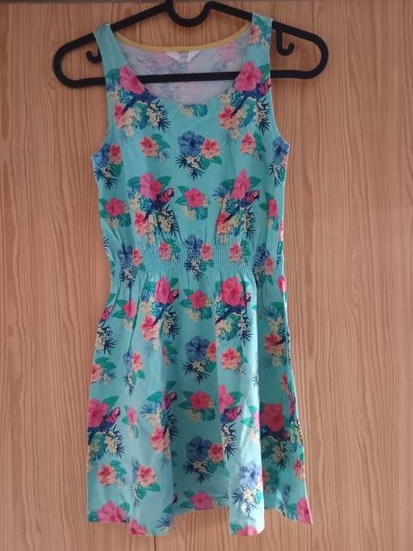 Letní šaty - kytky, h&m,140