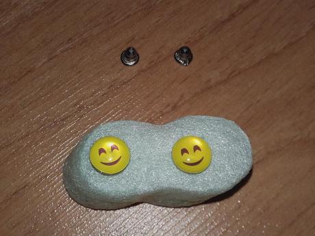 Náušnice emotikon zčervenat,