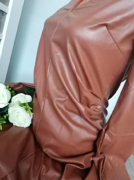 Koženkové šaty, gate,s