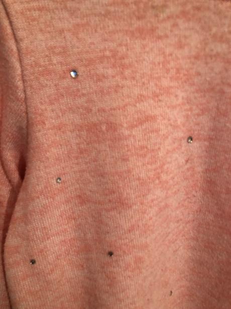 Růžový svetřík s kamínky, 92