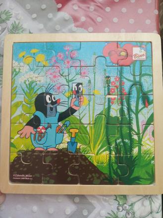 Dřevěné puzzle,