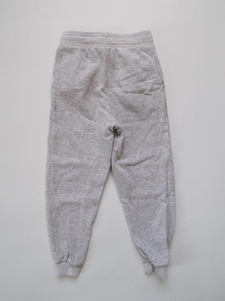 Tepláky vel 128, pepperts,128