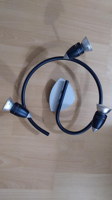 Stropní světlo + bodovka na zeď,