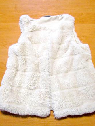 Dívčí kožíšková vestička vel 128-134, 134