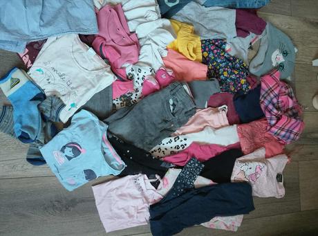 Oblečení holka vel.134, 122–134