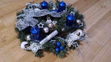 Vánoční věnec + ozdoby, 