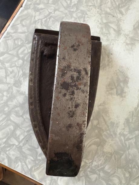 Stara tezka retro zehlicka, 