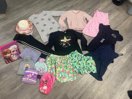 Set oblečení vel.134/140, 122–134