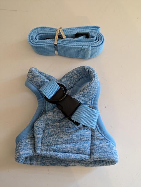 J83 postroj a vodítko vel. s - obvod 23 - 28 cm,