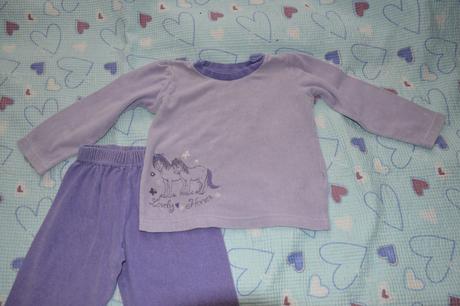 98 104 teplé froté pyžamko pyžamo s koníky, lupilu,98