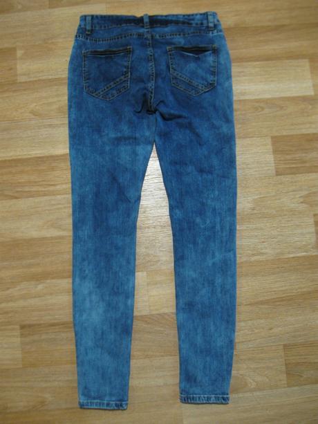 Džíny, 38