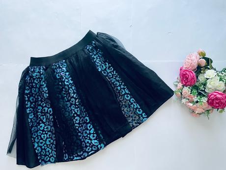 An11/ kostým - sukně - v.cca 8-12 let, 134