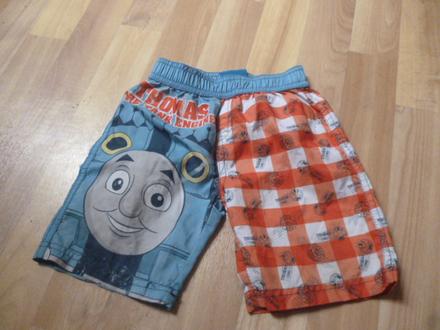 Kratasy plavky vel. 3-4 mašinka tomáš, 104
