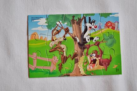 Kinder hračky - puzzle disney, 