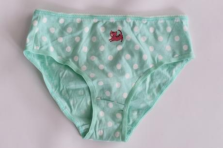 Kalhotky vel. 8 - 9 let, f&f,134