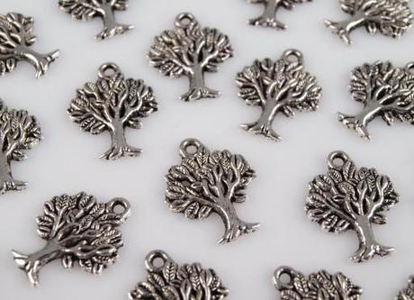 Kovový přívěsek + kroužek ... přívěsky 4 druhy,