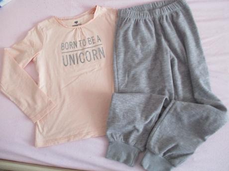 Teplé pyžamko 134/140, pepperts,134