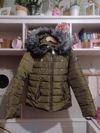 Zimní bunda s kožíškem, s