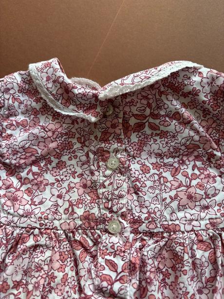 Šatičky s květy - v.0/3 měs., nutmeg,62