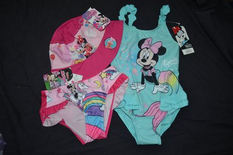 2x plavky v.128,klobouk disney, disney,128