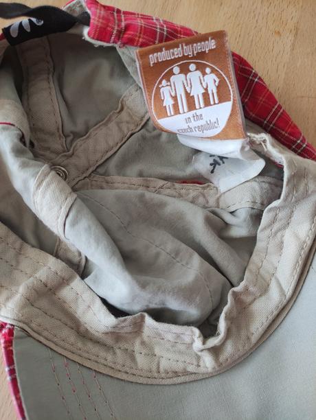 Kšiltovka rejoice, rejoice,s