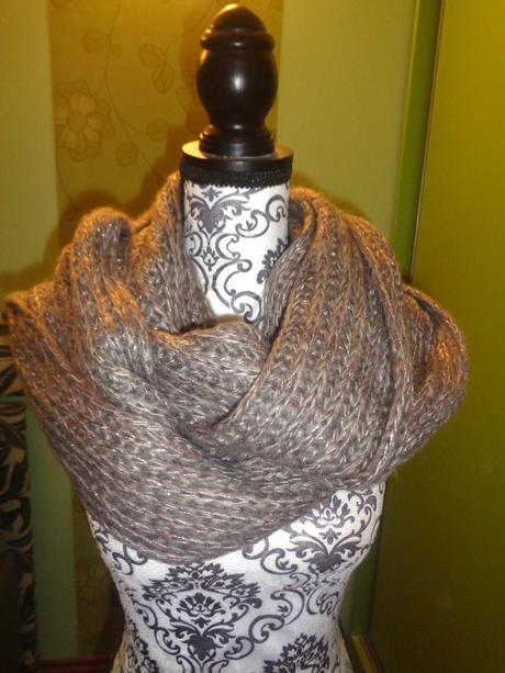 Luxusní bohatá hnědostříbrná spojená šála,