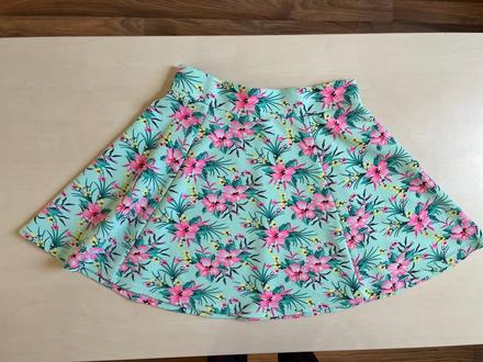 Nová světlemodrá sukně s květy, vel s, hm, h&m,s