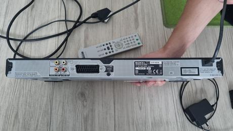Dvd přehrávač sony dvp-ns36 + hdmi převodník, 