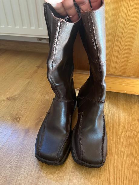 Kožené, zateplené kozačky roots, 37