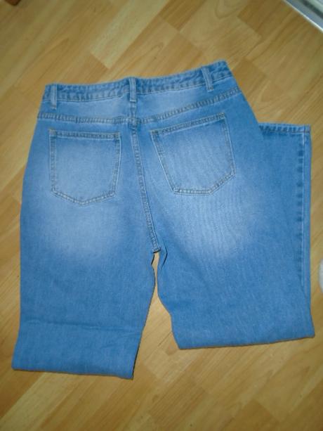 Džíny trhané vel 30 široké vel 40, l