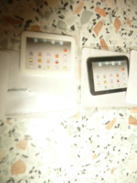 Barbie doplňky nábytek křeslo stůl pračka kufr,