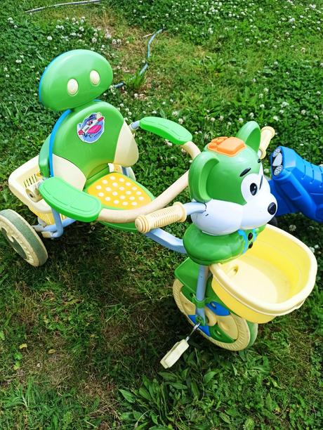 Tříkolka a odrážedlo,