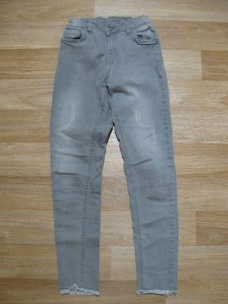 Džíny, 152