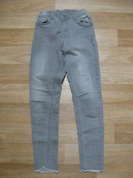 Džíny, 152