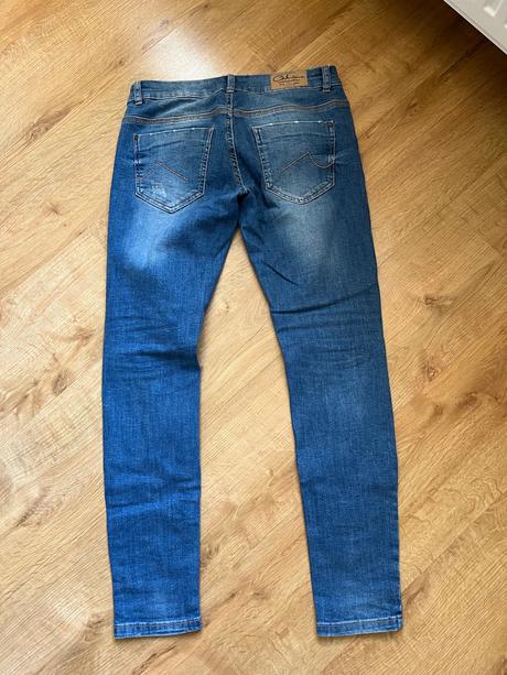 Trhané džíny, rifle, c&a,38